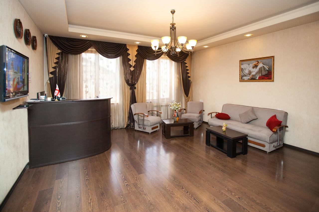 Hotel 4You Tbilisi Ngoại thất bức ảnh