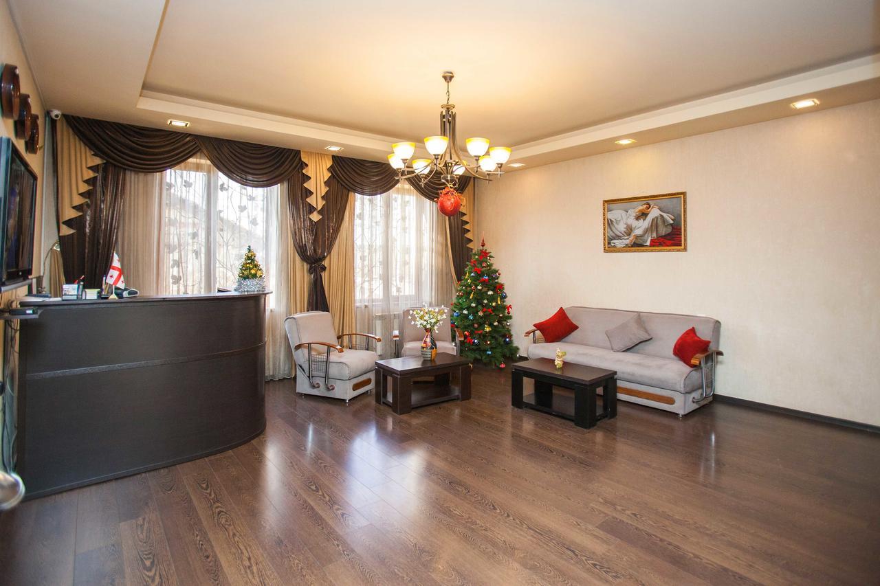 Hotel 4You Tbilisi Ngoại thất bức ảnh